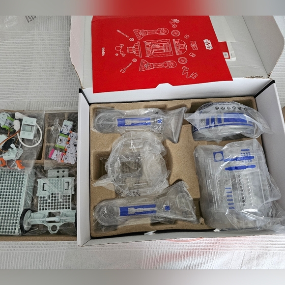 Star Wars Droid Inventor Kit- R2-D2 - Picture 9 of 11